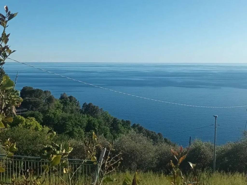 casa indipendente in vendita a Chiavari