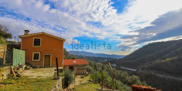 pentavano in vendita a Chiavari