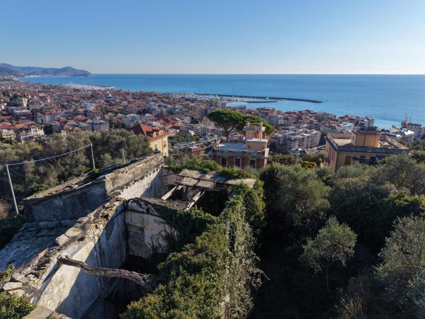 casa indipendente in vendita a Chiavari