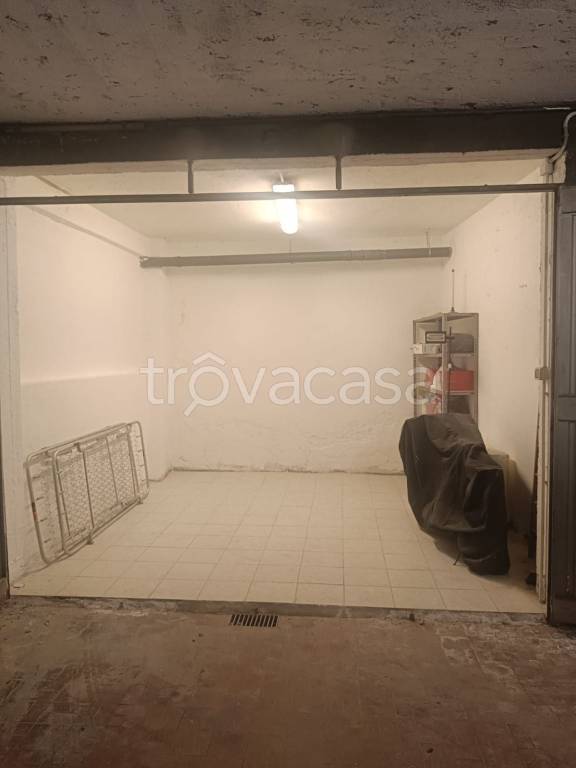 locale di sgombero in vendita a Chiavari