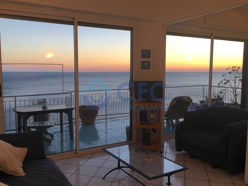 appartamento in vendita a Chiavari in zona Sant'Andrea di Rovereto