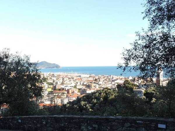 casa indipendente in vendita a Chiavari