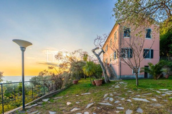 casa indipendente in vendita a Chiavari