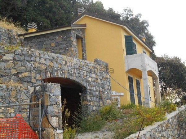 casa indipendente in vendita a Chiavari in zona Sant'Andrea di Rovereto