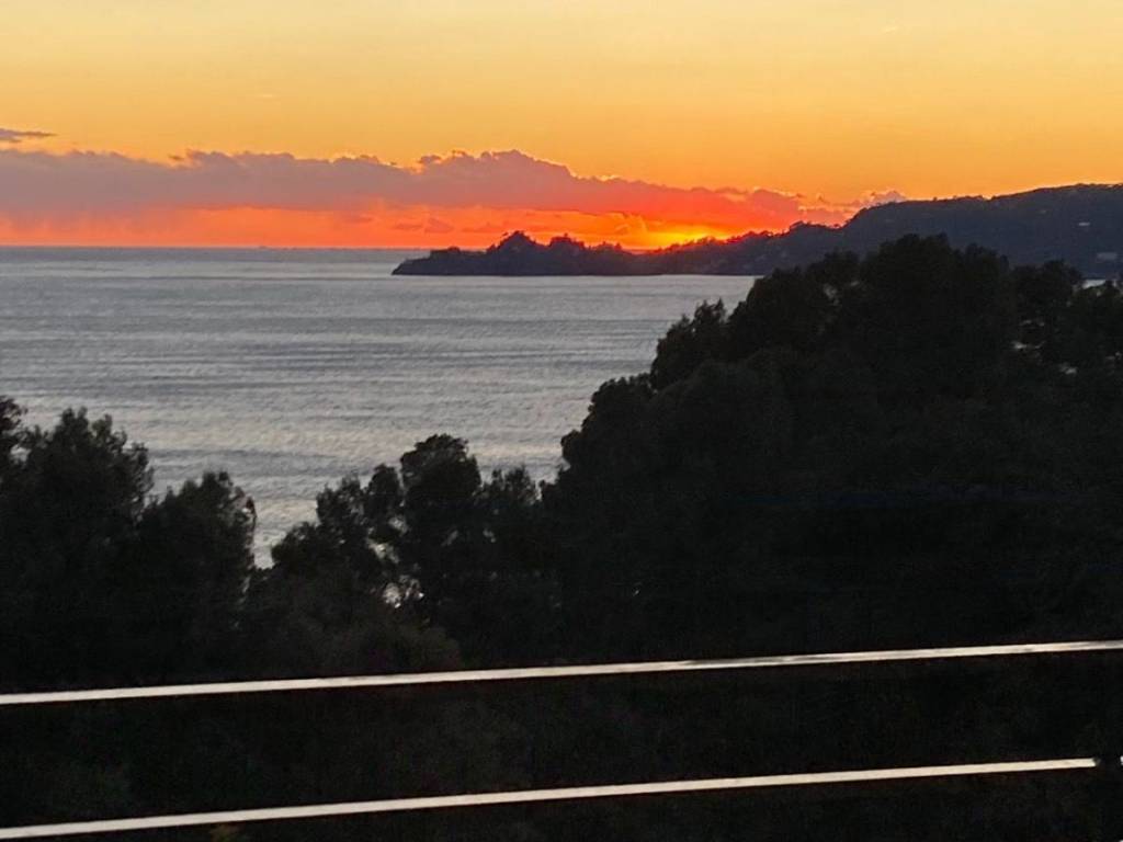 appartamento in vendita a Chiavari in zona Sant'Andrea di Rovereto