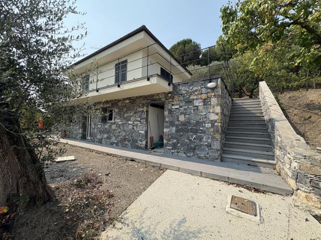 casa indipendente in vendita a Chiavari