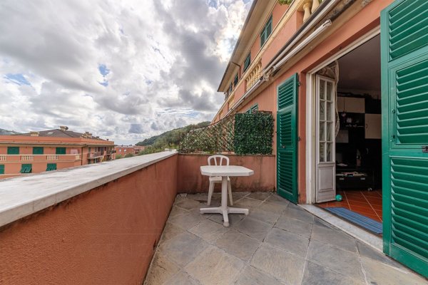 appartamento in vendita a Chiavari in zona Caperana