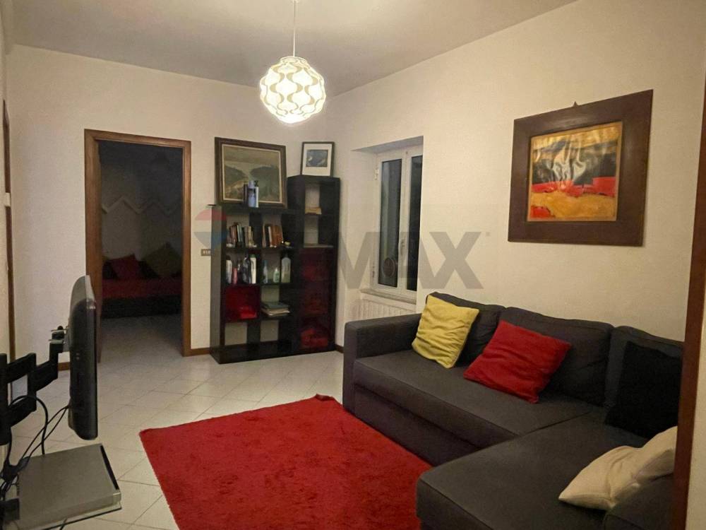 appartamento in vendita a Chiavari in zona Entella