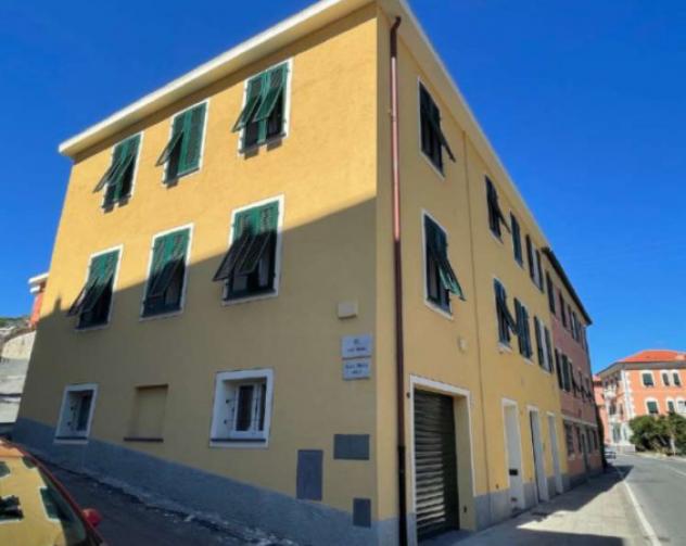 locale di sgombero in vendita a Chiavari