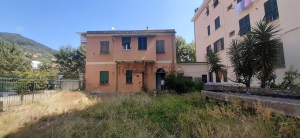 casa indipendente in vendita a Chiavari