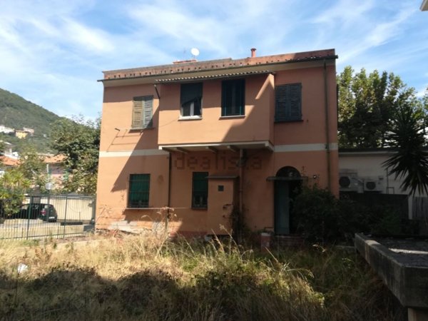 casa indipendente in vendita a Chiavari