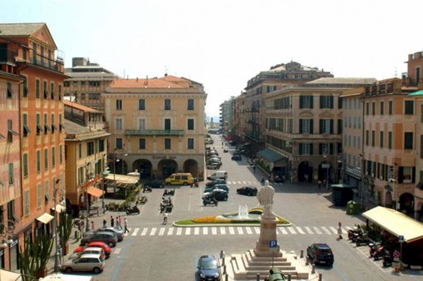 locale commerciale in vendita a Chiavari