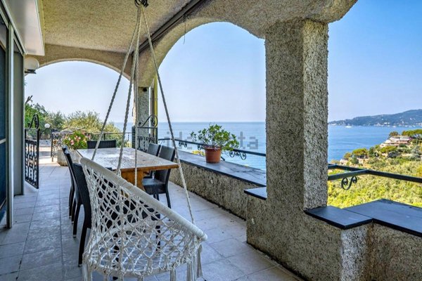 casa indipendente in vendita a Chiavari in zona Sant'Andrea di Rovereto