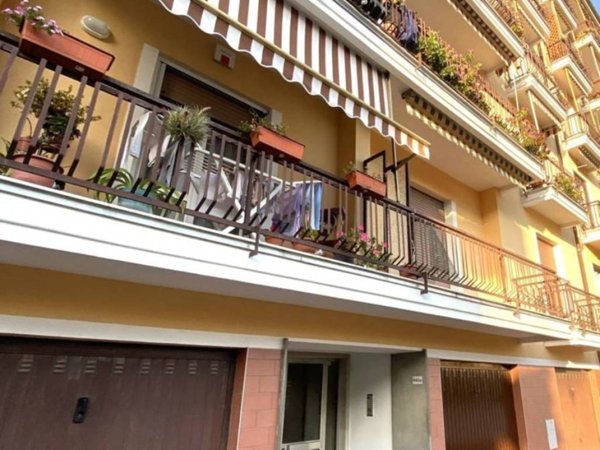 appartamento in vendita a Chiavari in zona Caperana