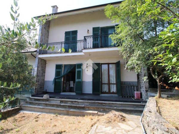 casa indipendente in vendita a Chiavari
