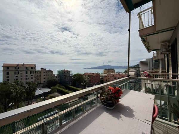 appartamento in vendita a Chiavari in zona Entella