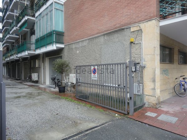 locale di sgombero in vendita a Chiavari