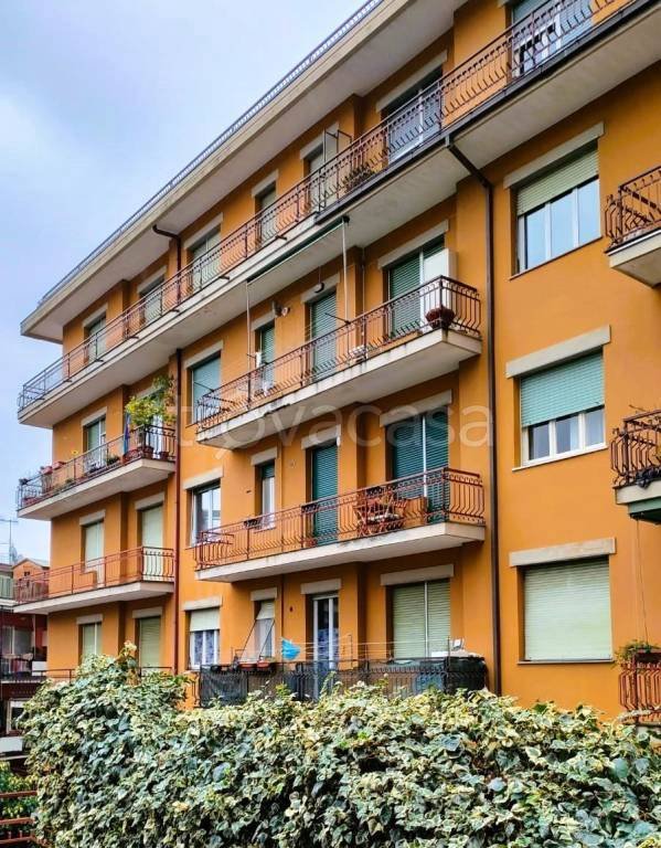 appartamento in vendita a Chiavari in zona Entella