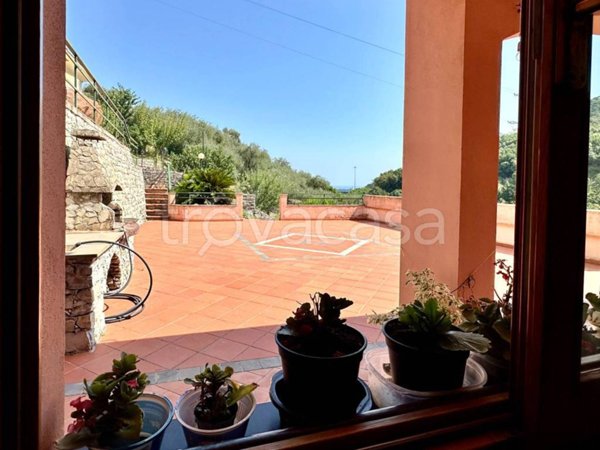 casa indipendente in vendita a Chiavari