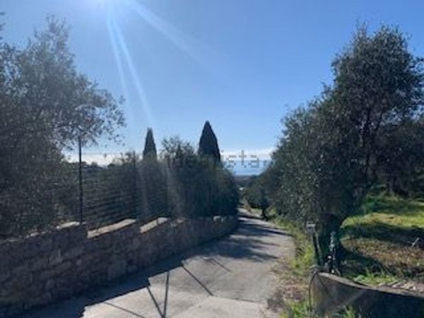 casa indipendente in vendita a Chiavari in zona Caperana