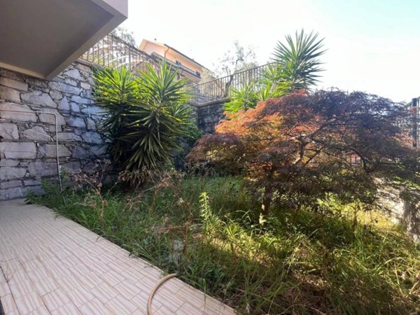 appartamento in vendita a Chiavari in zona Caperana