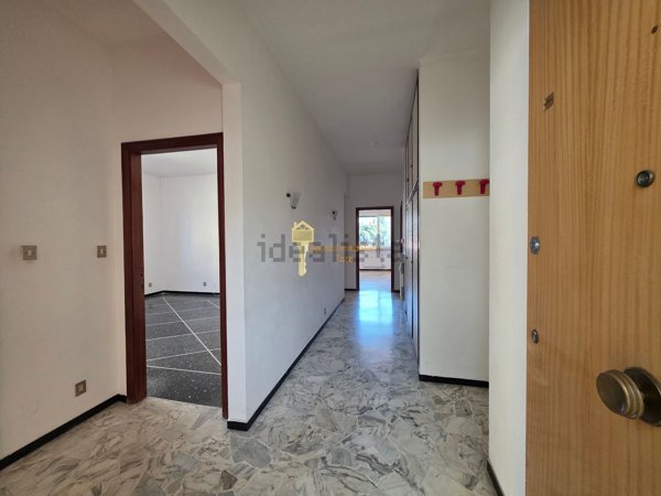 appartamento in vendita a Chiavari in zona Entella