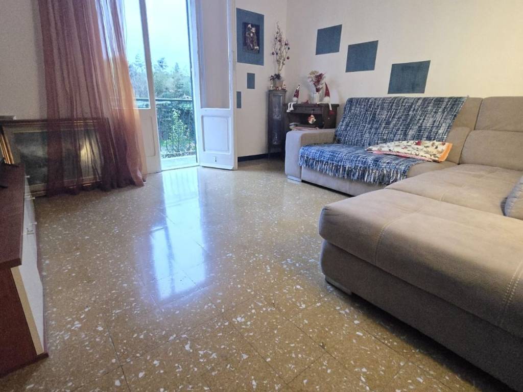 casa indipendente in vendita a Chiavari in zona Caperana