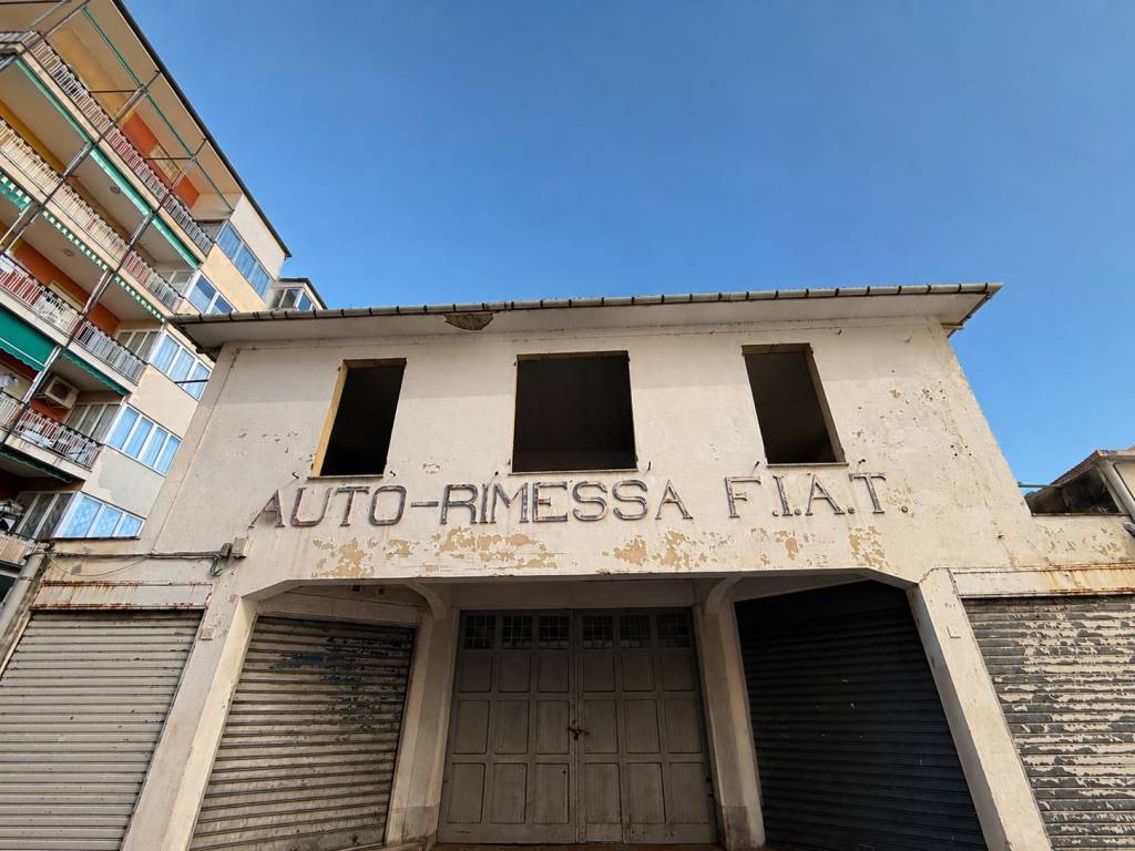 appartamento in vendita a Chiavari in zona Entella
