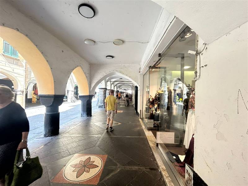 appartamento in vendita a Chiavari in zona Entella