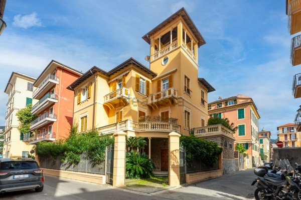 appartamento in vendita a Chiavari in zona Entella