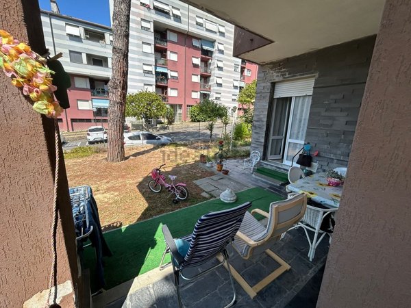 appartamento in vendita a Chiavari in zona Caperana