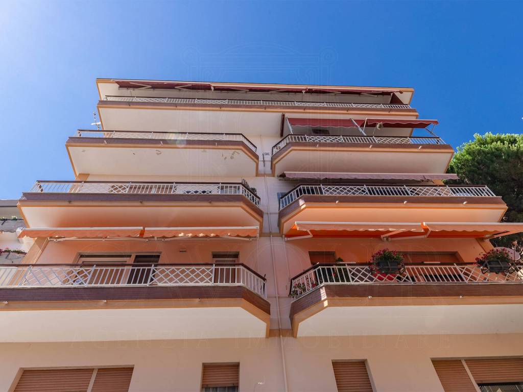 appartamento in vendita a Chiavari in zona Entella