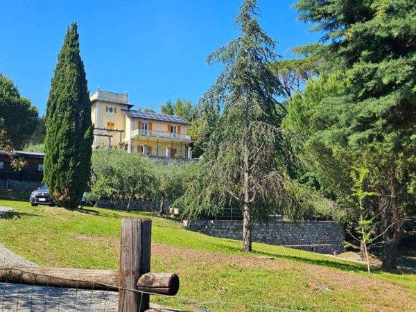 casa indipendente in vendita a Chiavari