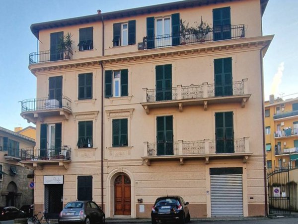 appartamento in vendita a Chiavari in zona Entella