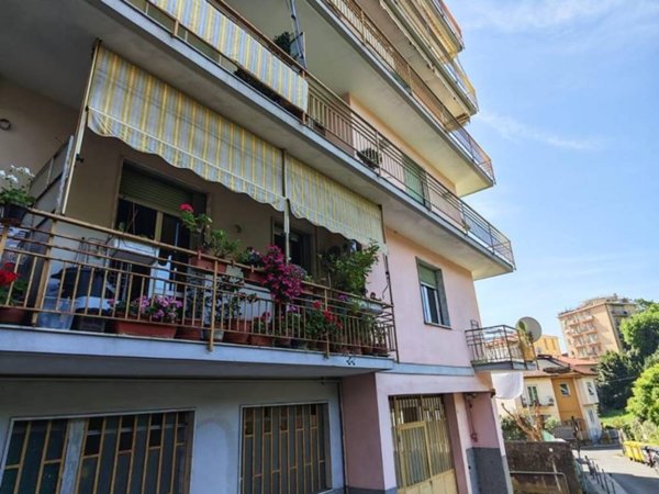 appartamento in vendita a Chiavari in zona Entella