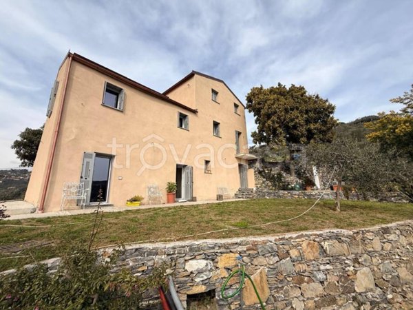 casa indipendente in vendita a Chiavari