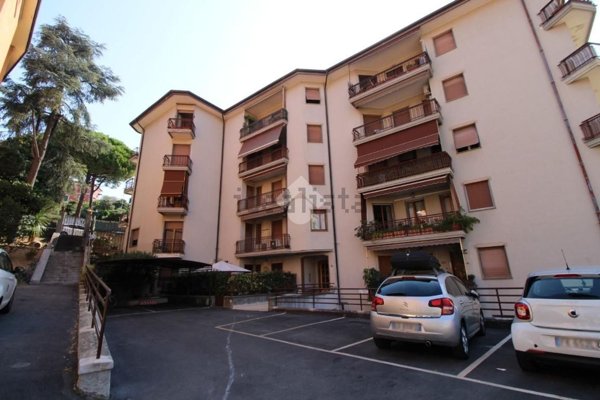 appartamento in vendita a Chiavari in zona Entella
