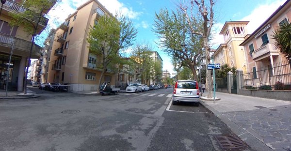 appartamento in vendita a Chiavari in zona Entella