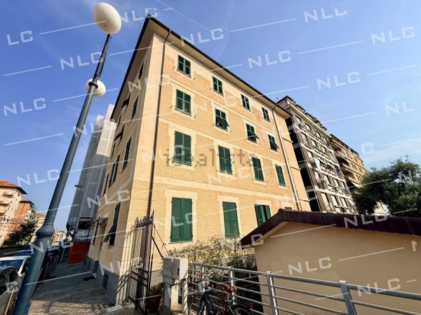 appartamento in vendita a Chiavari in zona Entella