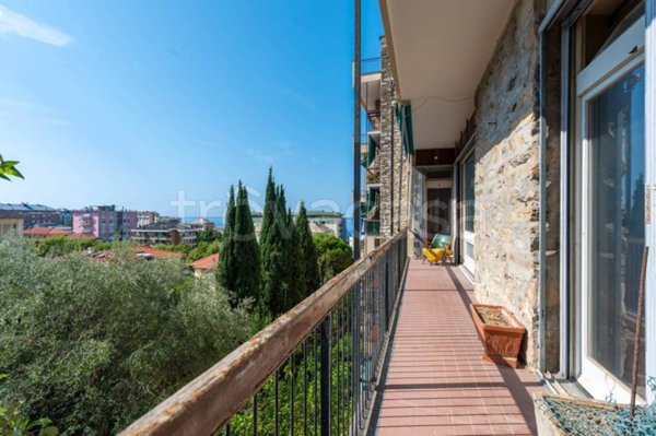 appartamento in vendita a Chiavari in zona Entella