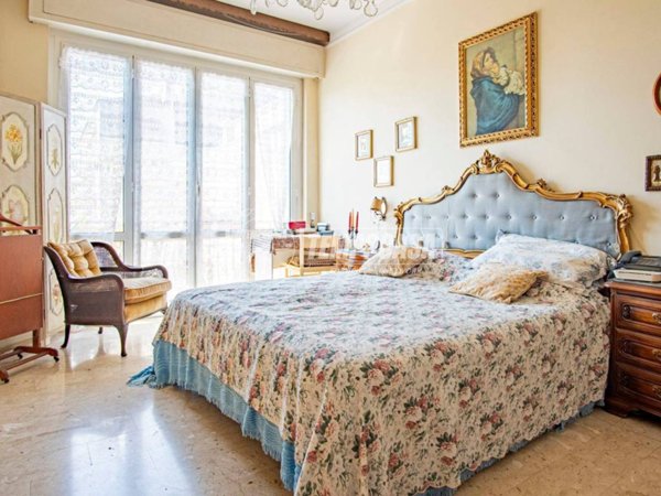 appartamento in vendita a Chiavari in zona Caperana