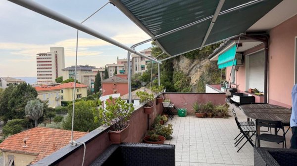 appartamento in vendita a Chiavari in zona Entella