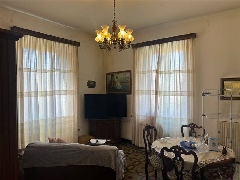 appartamento in vendita a Chiavari in zona Entella