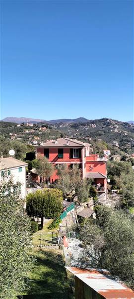 appartamento in vendita a Chiavari in zona Campodonico