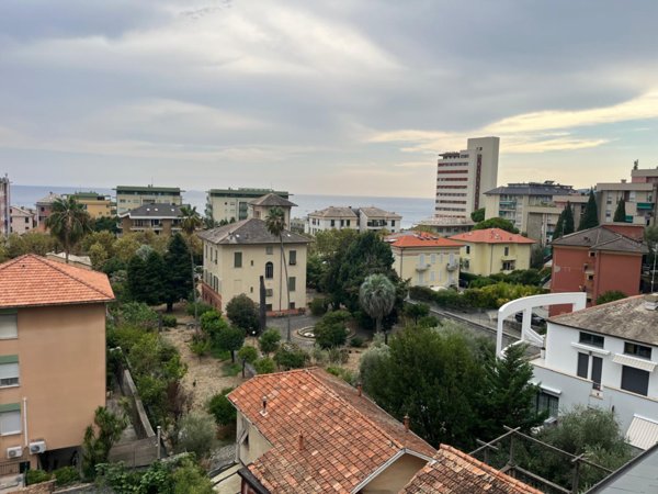 appartamento in vendita a Chiavari in zona Entella