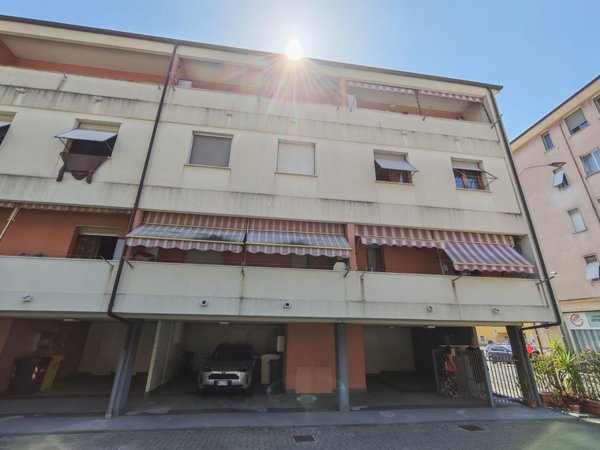 appartamento in vendita a Chiavari in zona Caperana