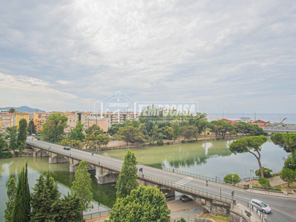 appartamento in vendita a Chiavari in zona Entella