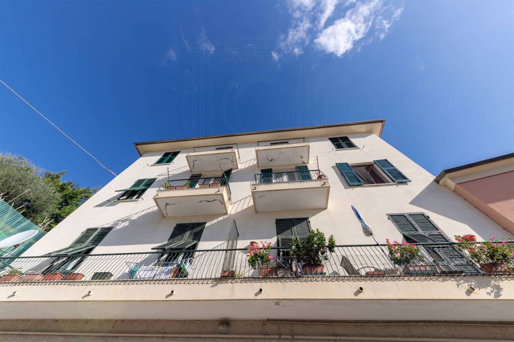 appartamento in vendita a Chiavari in zona Entella