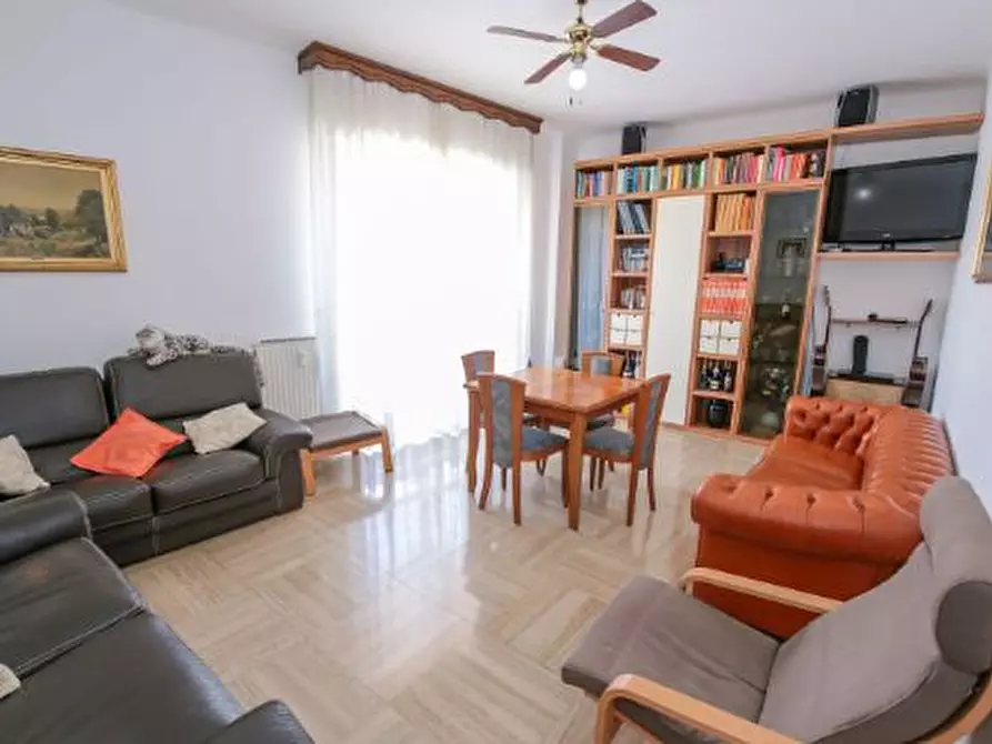 appartamento in vendita a Chiavari in zona Entella