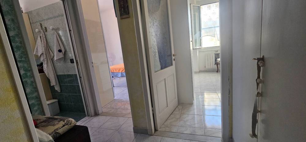 appartamento in vendita a Chiavari in zona Entella
